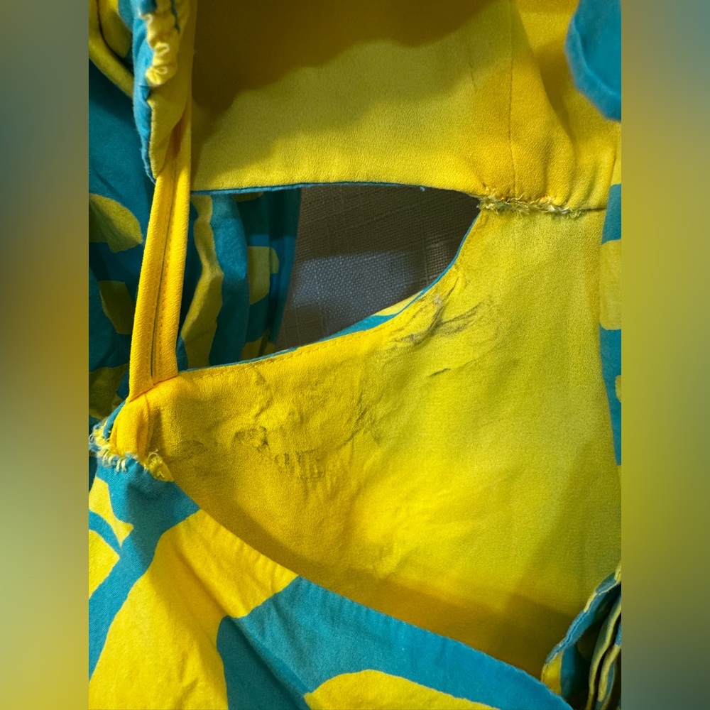 Alexis Bodhi Dress in Size Medium - Picture 11 of 15